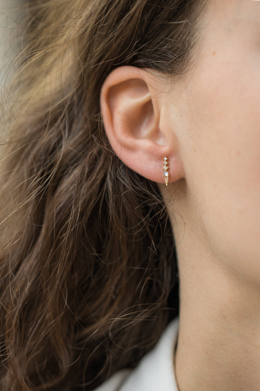 Yellow gold single stud earring three moonstone diamond linear drop Celine Daoust