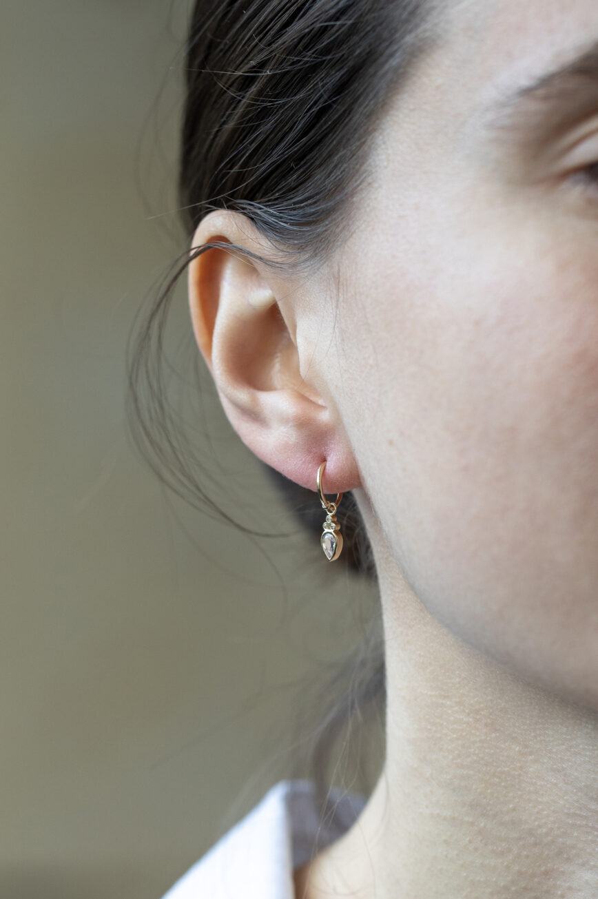 Gold single hoop earring pear moonstone diamond drop Céline Daoust