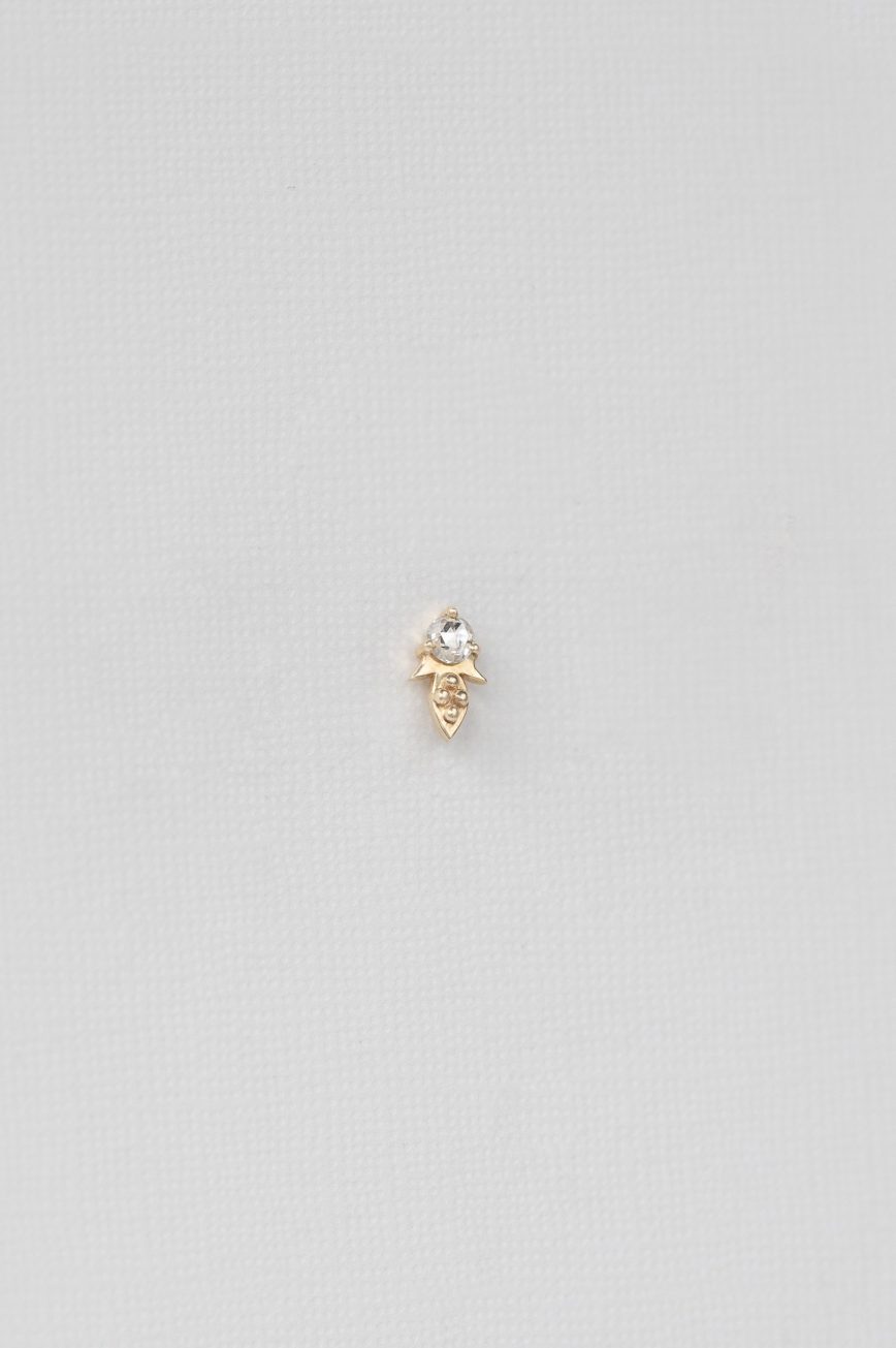 Gold stud single earring rose-cut diamond bee motif Céline Daoust