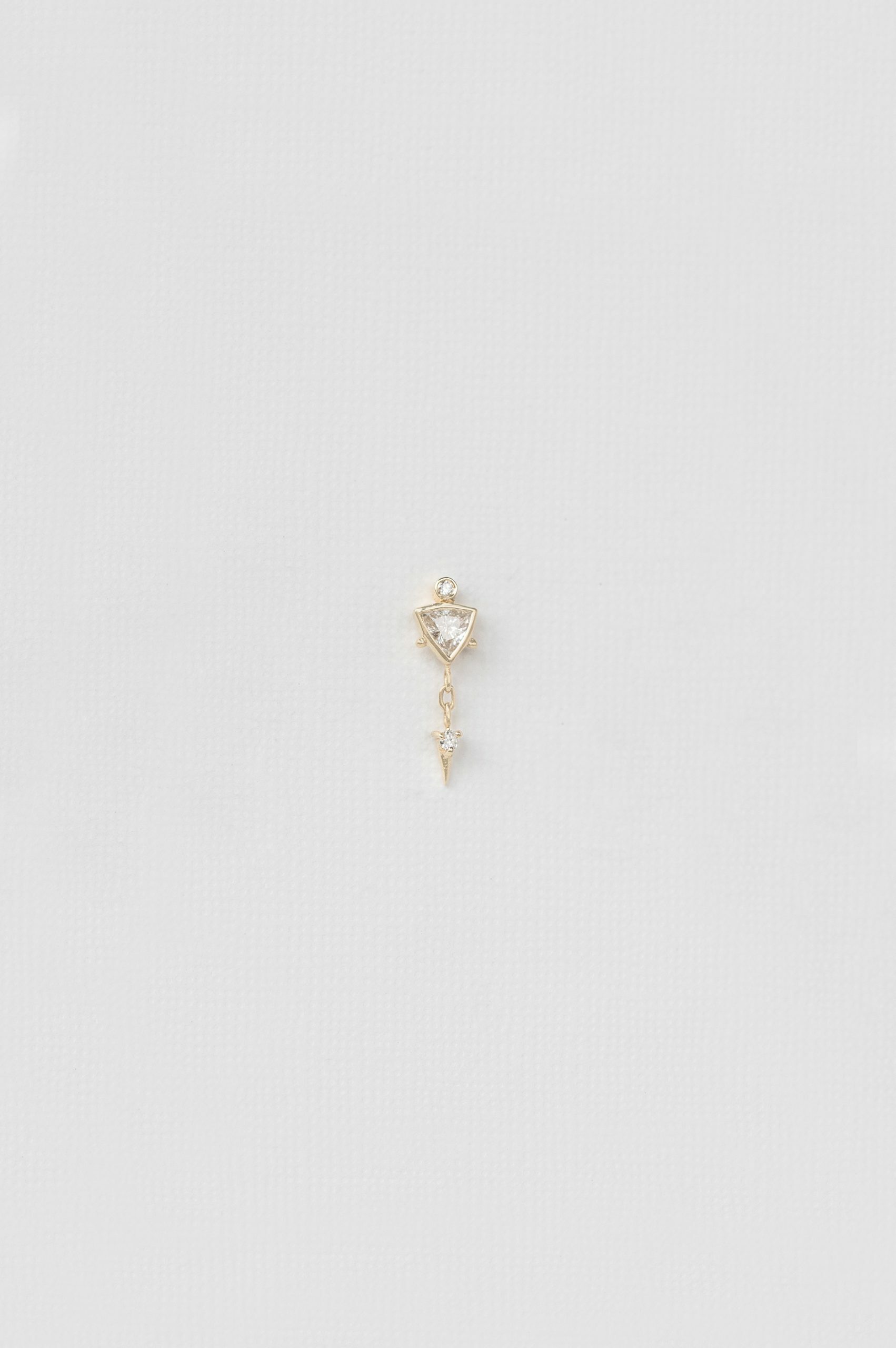 Gold single earring triangle diamond drop star charm Céline Daoust
