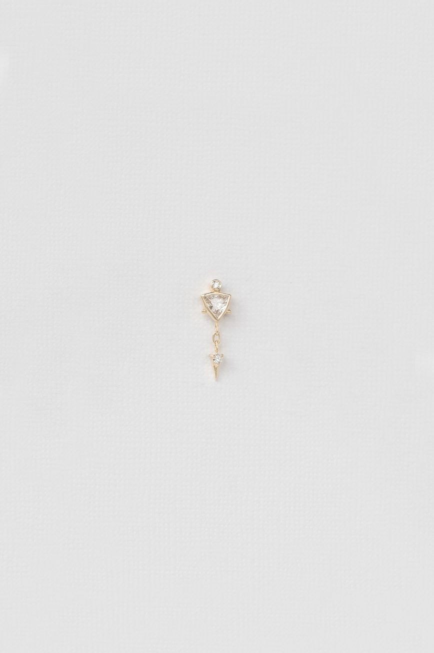Gold single earring triangle diamond drop star charm Céline Daoust