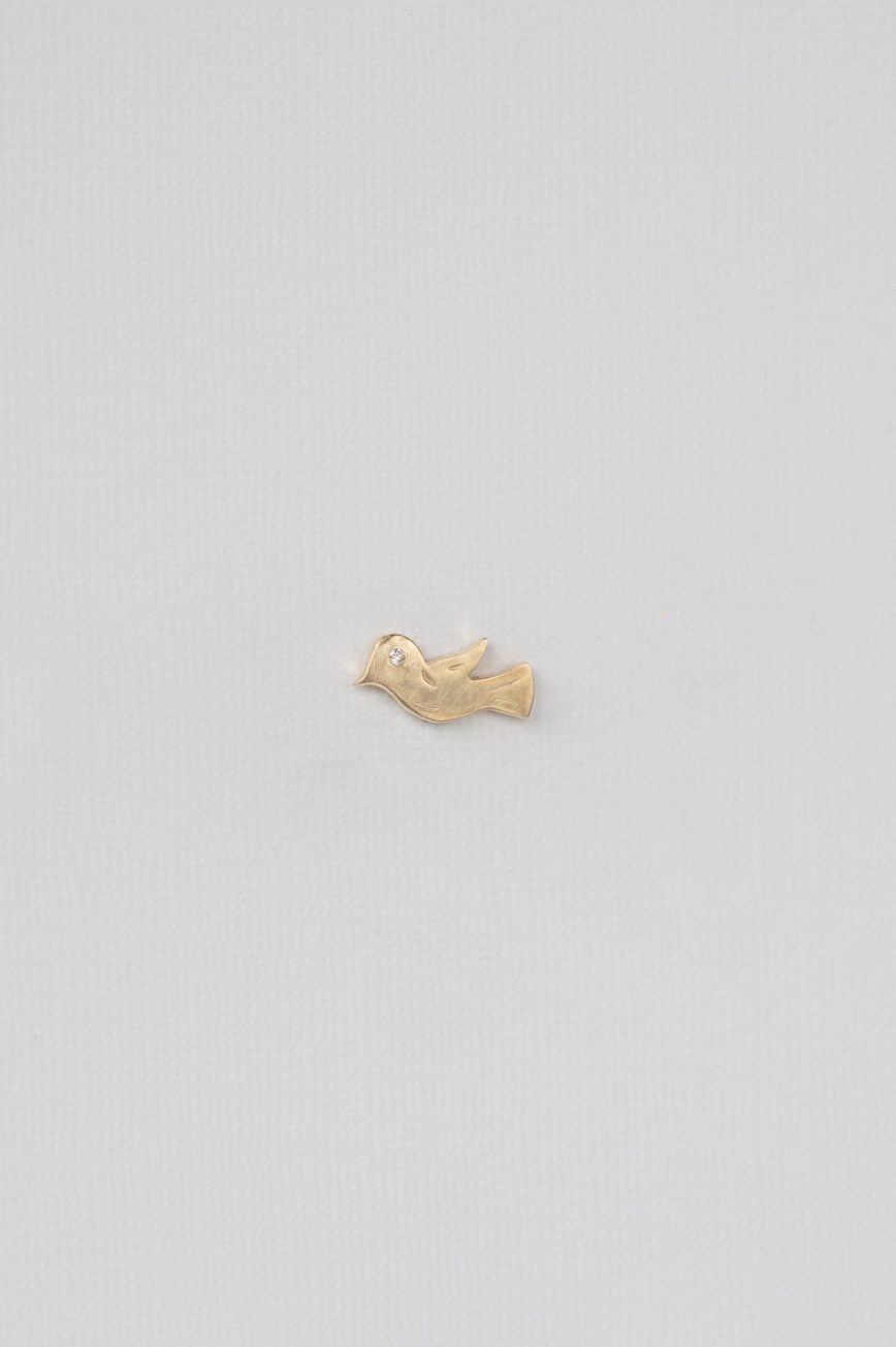 Yellow gold single stud earring sculpted bird motif Celine Daoust