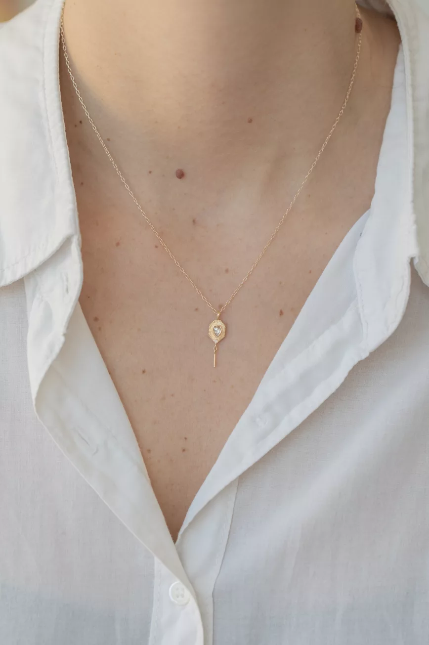 Yellow gold necklace small gold plate pendant champagne diamond heart motif spike drop Celine Daoust