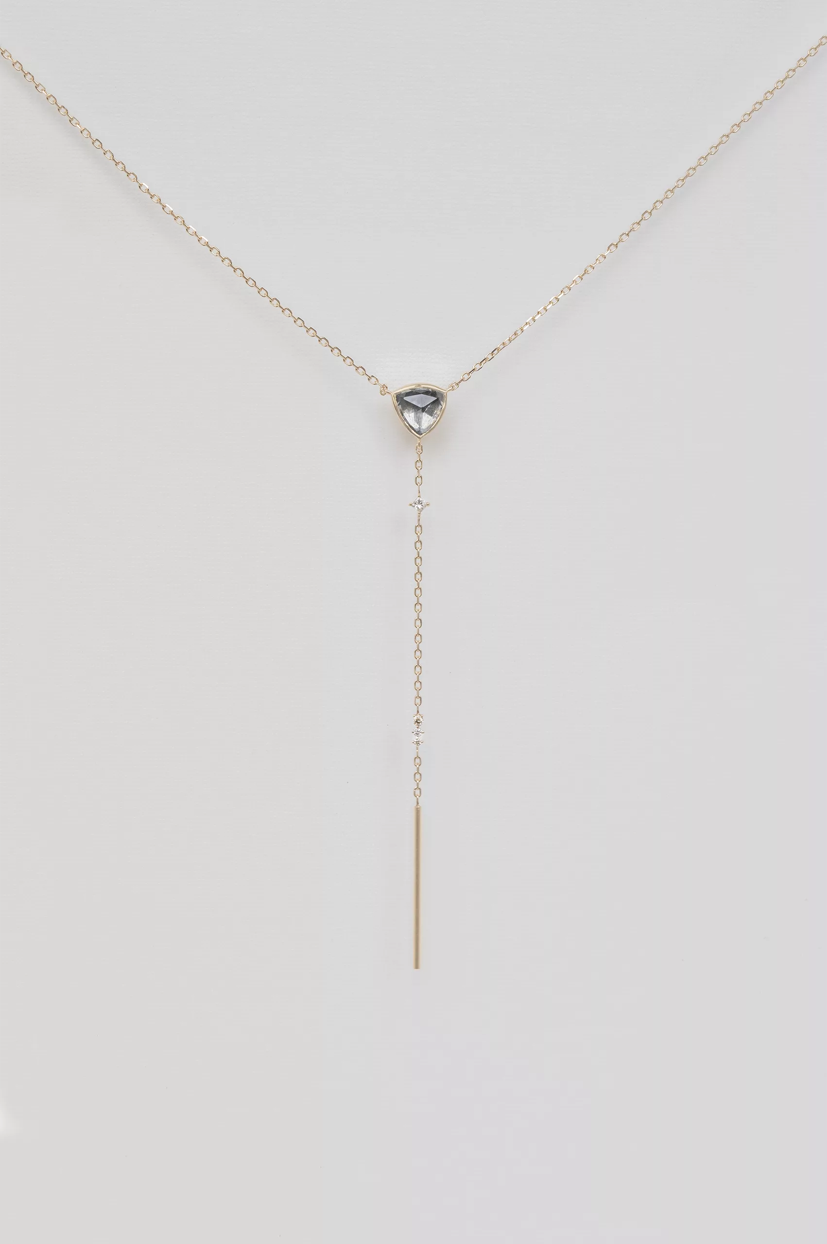 Yellow gold lariat necklace triangle grey tourmaline diamond pendant drop chain Celine Daoust