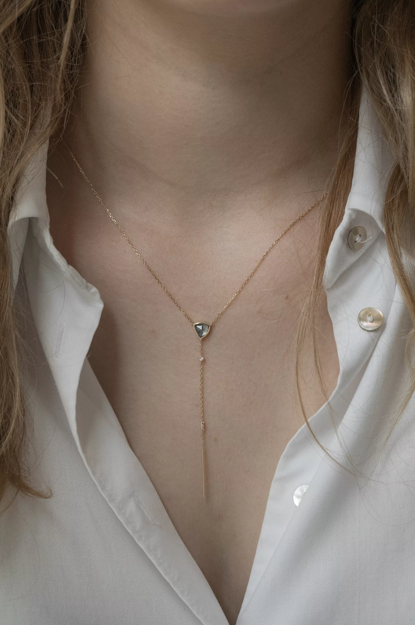 Yellow gold lariat necklace triangle grey tourmaline diamond pendant drop chain Celine Daoust