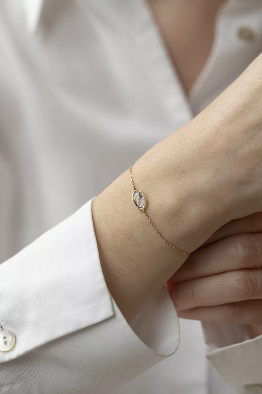 Gold chain bracelet single oval watermelon tourmaline bezel Céline Daoust