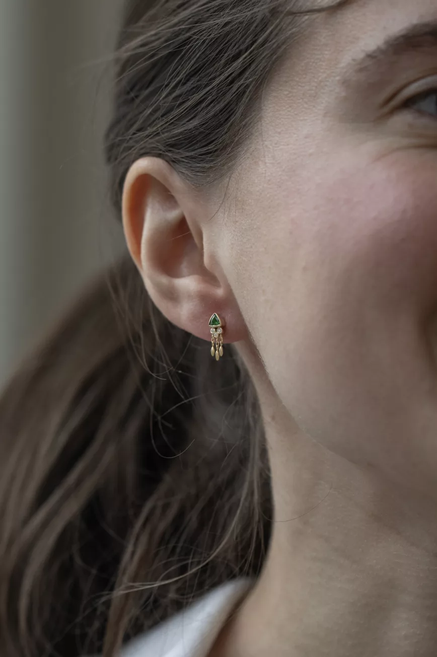 Yellow gold single stud earring trillion green tourmaline dangling diamond drops Celine Daoust