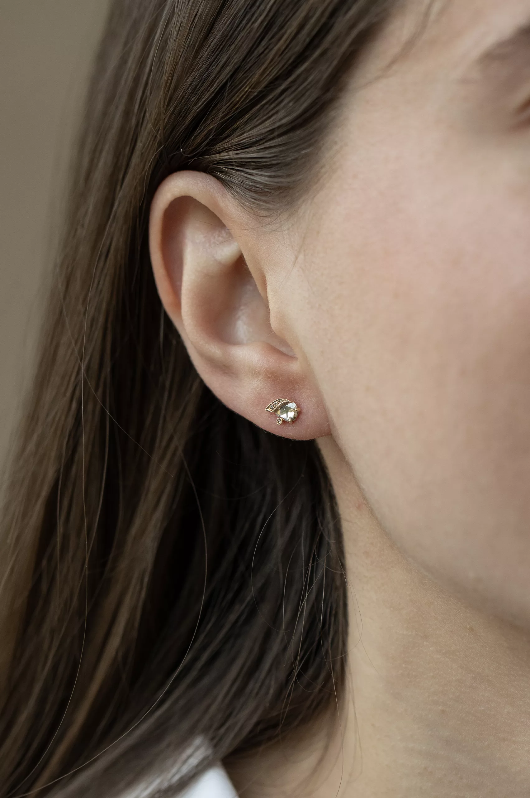 Yellow gold stud earrings pear grey diamond diamond eye motif pair Celine Daoust