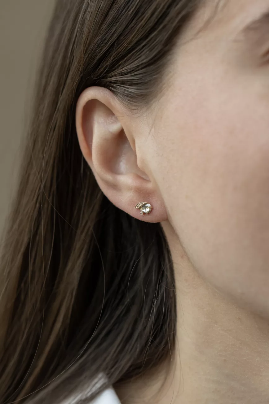 Yellow gold stud earrings pear grey diamond diamond eye motif pair Celine Daoust